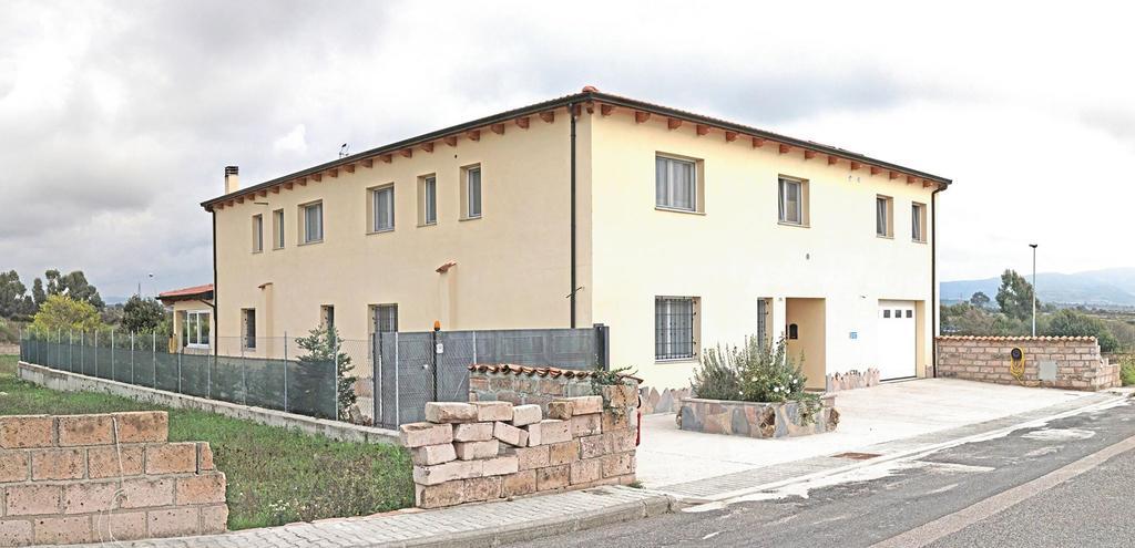 B&B S'Ena Suni Екстер'єр фото